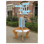  <p>Wegwijzer met zitje</p>
<p>€ 150,00 VERHUUR</p>
<p>240 x 120 cm (lxb) / tekst is aanpasbaar</p>