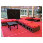 loungebank <p>€ 20,00 p/s (klein) - € 30,00 (groot) VERHUUR</p>
<p>6 stuks groot - 4 stuks klein (incl. kussens) <br />80 x 80 x 32 cm (klein) - 160 x 80 x 32 cm (groot)</p>